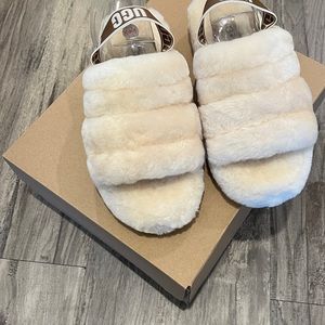 Size 6 new with box Fluff yeah Ugg  slippers